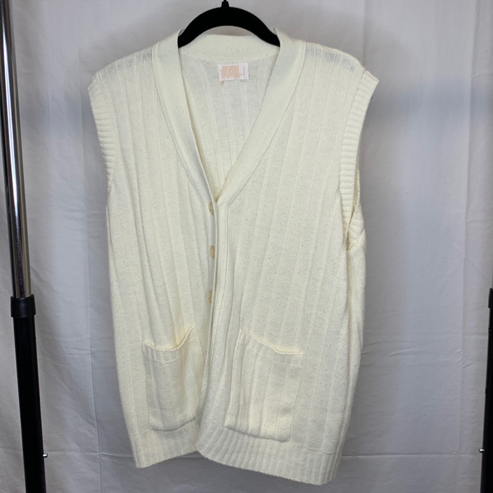 Vintage knit sweater vest